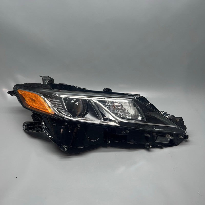TOYOTA CAMRY HEADLIGHT RIGHT PASSENGER 2018 2019 2020 2021 2022 LED OE