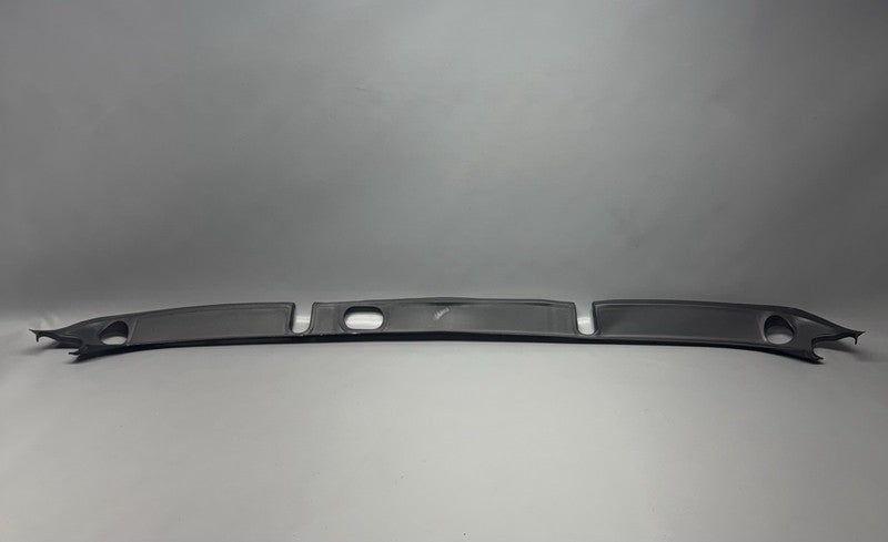 1062356-00-B TESLA MODEL X TAILGATE CENTER UPPER TRIM 2016 2017 2018 2019 2020 OEM