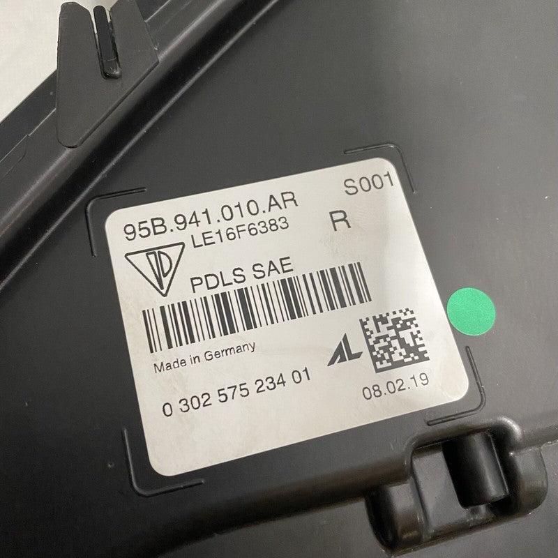 95B941010AR PORSCHE MACAN HEADLIGHT RIGHT PASSENGER FULL LED 95B941010AR 2019 2020 2021 OEM