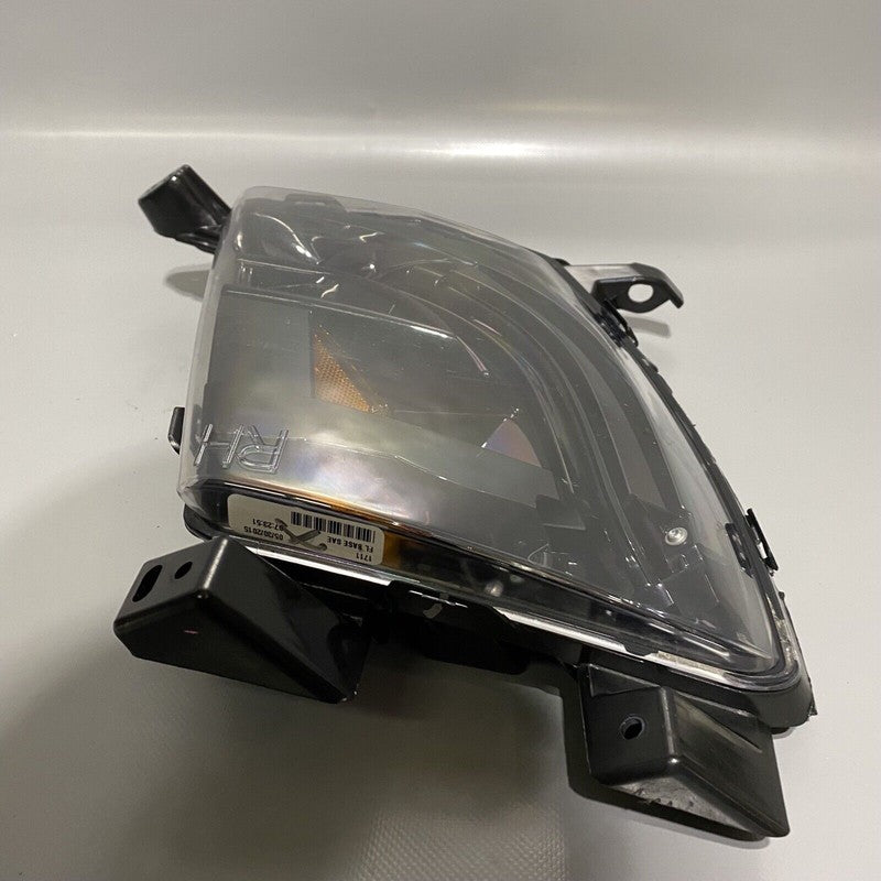 TESLA MODEL S FOG LIGHT RIGHT PASSENGER SIDE 1005996-00-D 2015 2016 OE