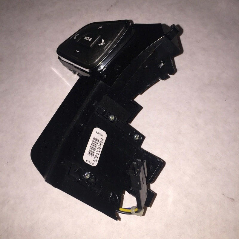 BJ32-13D767-BD-5 RANGE ROVER EVOQUE LEFT STEERING WHEEL CRUISE CONTROL SWITCH 2014 2015 2016 OEM