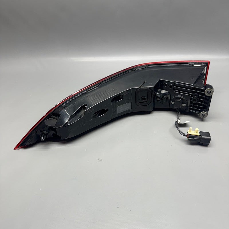 JAGUAR E PACE TAIL LIGHT RIGHT PASSENGER 2017 2018 2019 2020 OEM