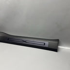 1035987-00-E TESLA MODEL X DOOR SILL RIGHT FRONT 2016 2017 2018 2019 2020 OEM 1035987-00-E