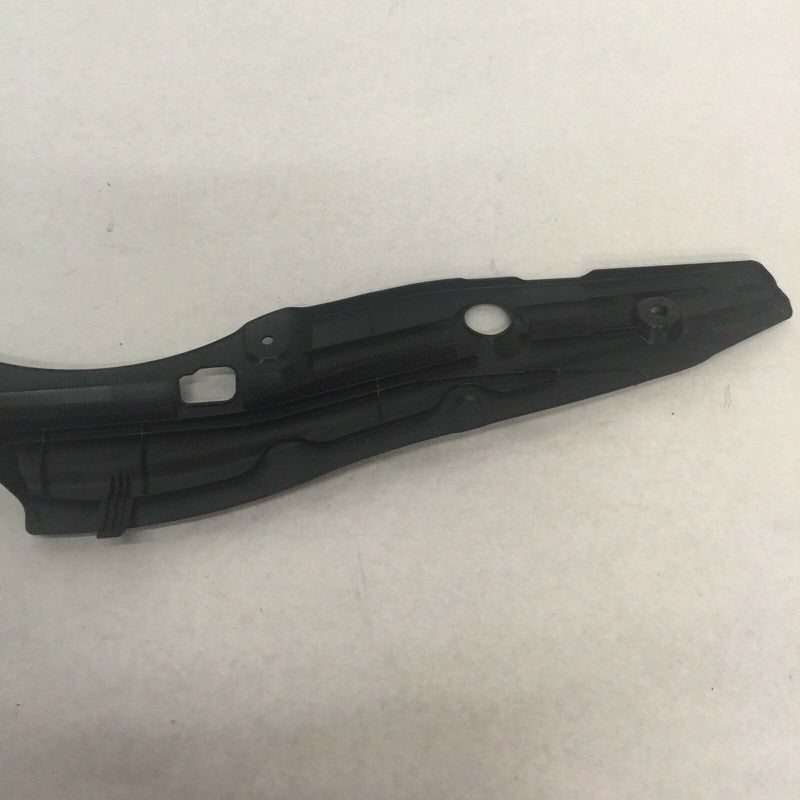 53289-47032 TOYOTA PRIUS FRONT RADIATOR INTAKE COVER 2010 2011 2012 2013 2014 OEM