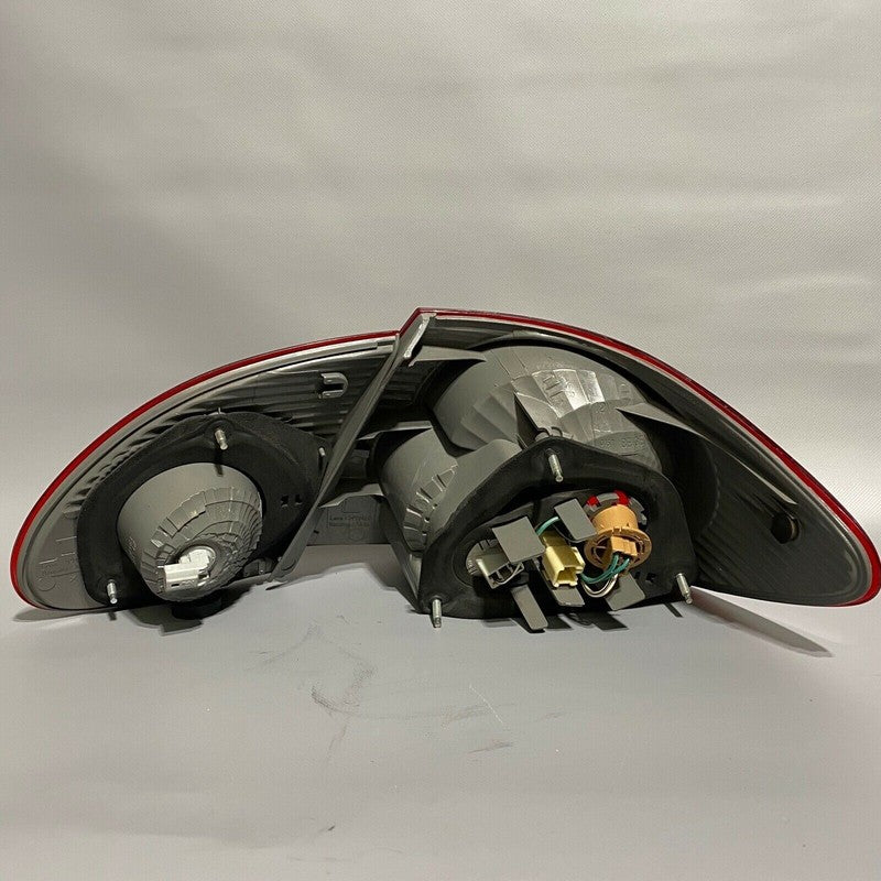 TOYOTA COROLLA TAIL LIGHT LEFT DRIVER INNER AND OUTTER 2005 2006 2007 2008 OEM