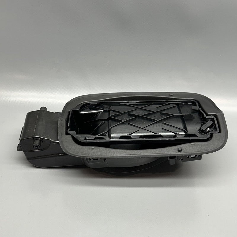 8V4809906 AUDI A3 SPORTBACK E-TRON FUEL POCKET 2016 2017 2018 OEM 8V4809906