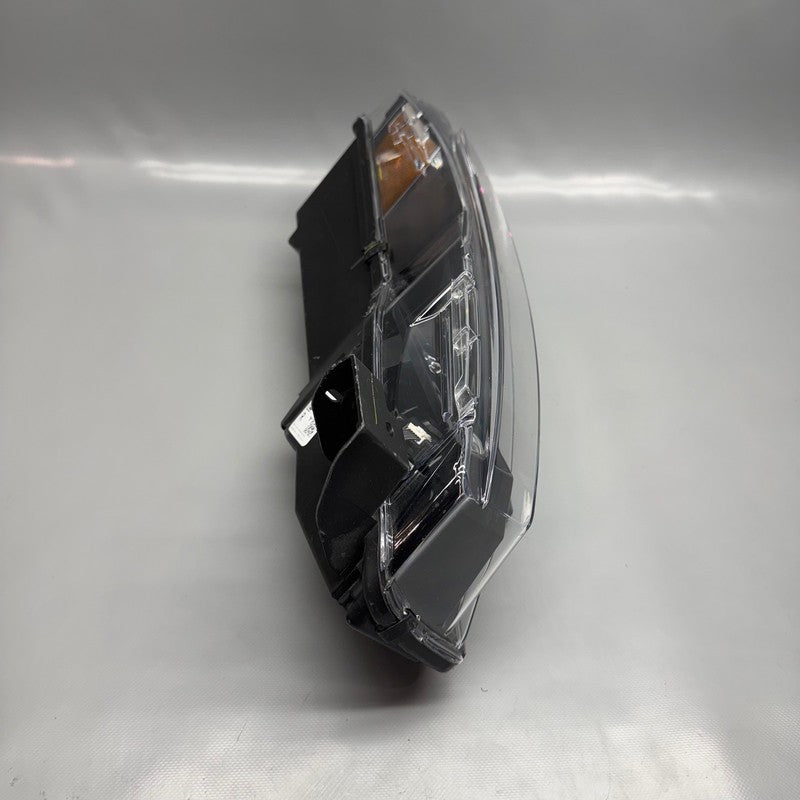 1563711-00-C TESLA MODEL S PLAID FOG LIGHT RIGHT PASSENGER 2021 2022 2023 OEM 1563711-00-C
