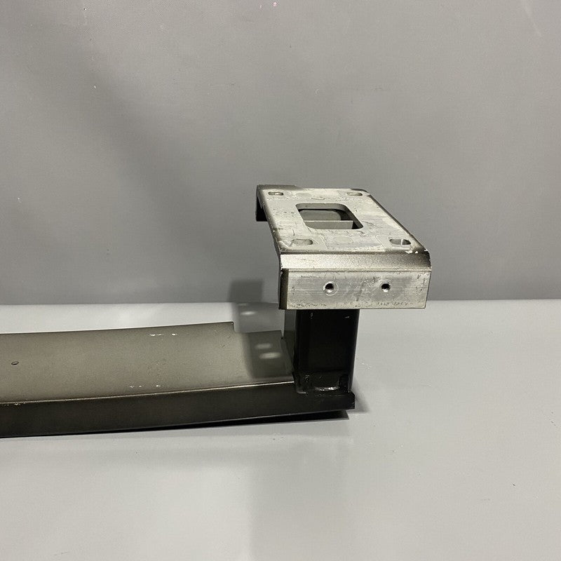 L8B2-10005-XD9C0 LAND ROVER DEFENDER L663 REINFORCEMENT FRONT 2020 2021 2022 OEM 