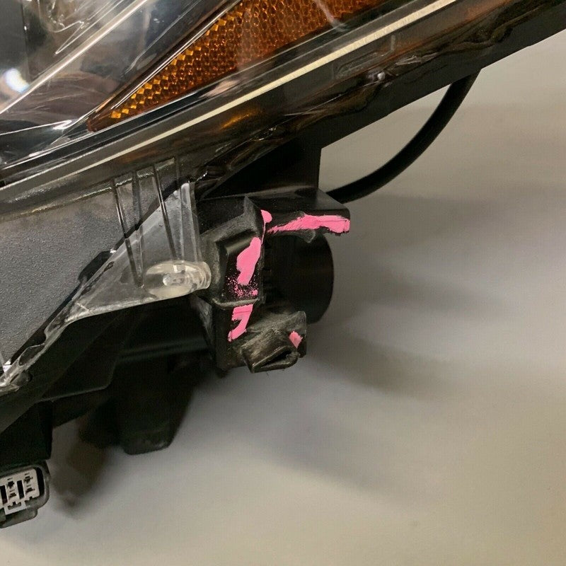 9412795500  /  345A-51040 MAZDA 3 HEADLIGHT LEFT DRIVER SIDE 2014 2015 2016 HALOGEN OEM