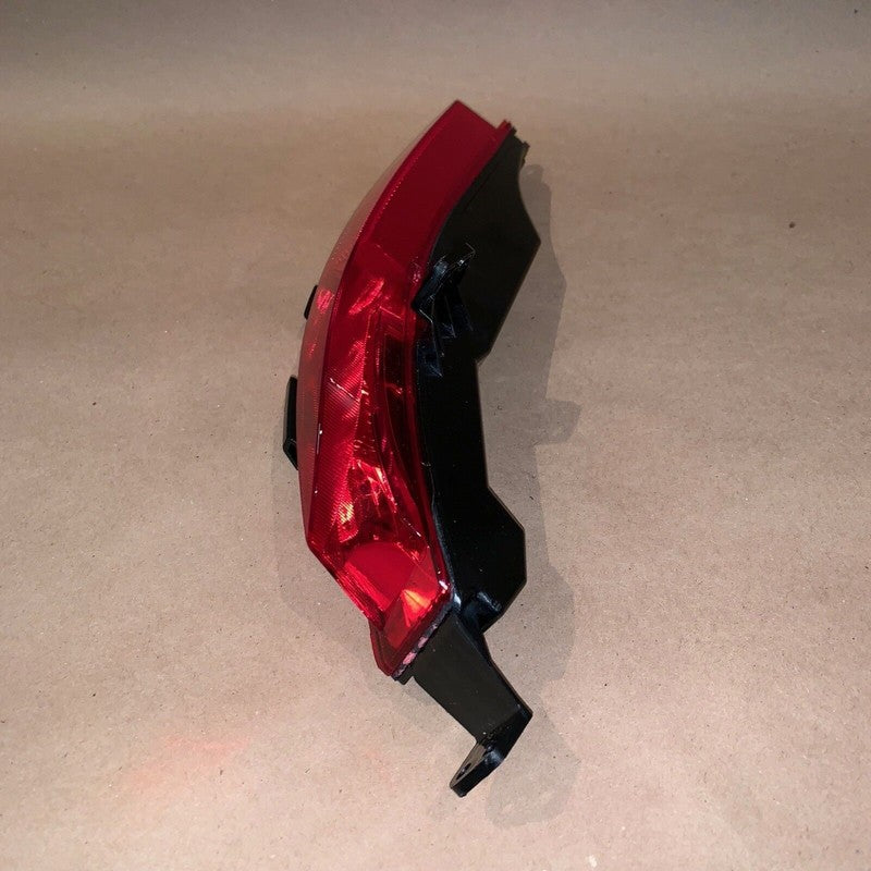 LAND ROVER DISCOVERY SPORT L550 TAIL LIGHT REAR BUMPER RIGHT 2015 2016