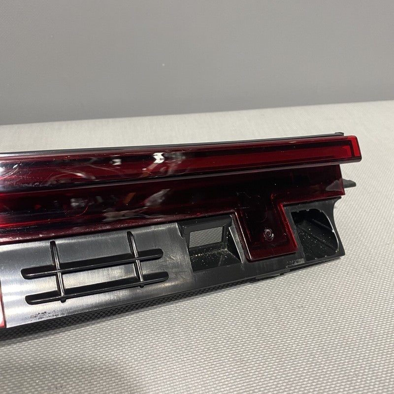 971945207E PORSCHE PANAMERA TURBO TAIL LIGHT LEFT INNER 971945207E LED 2017 2018 2019 2020