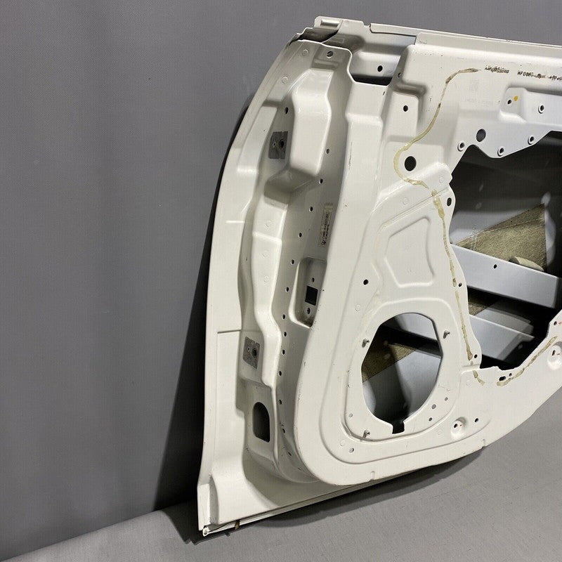 670008304 MASERATI GHIBLI DOOR RIGHT REAR 670008304 OEM 2014 2015 2016 2017 2018 2019 2020