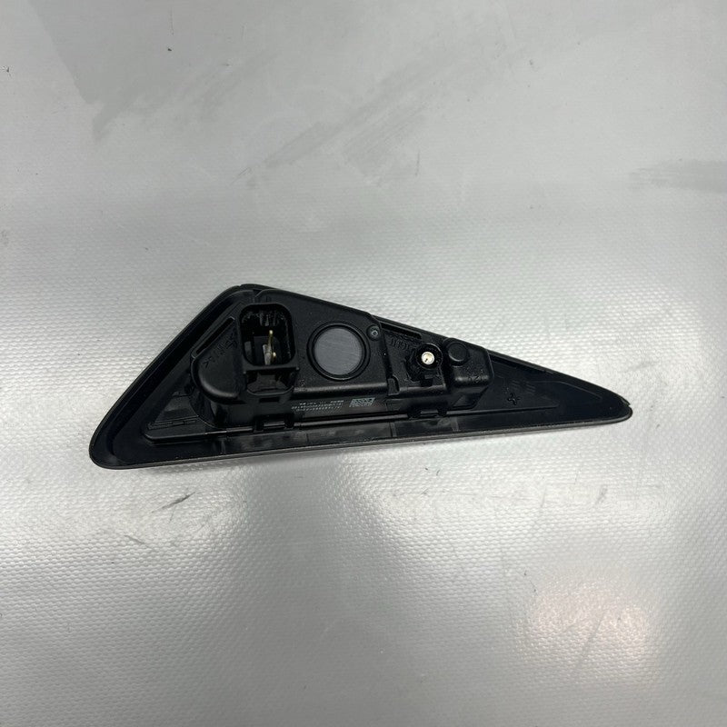 1495866-22-C TESLA MODEL X  FENDER CAMERA REPEATER LEFT 2021 2022 2023 2024 OEM 1495866-22-C