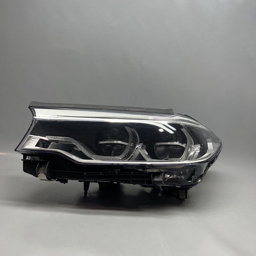 BMW 530 HEADLIGHT LEFT DRIVER M5 2017 2018 2019 2020 ADAPTIVE LED 8499