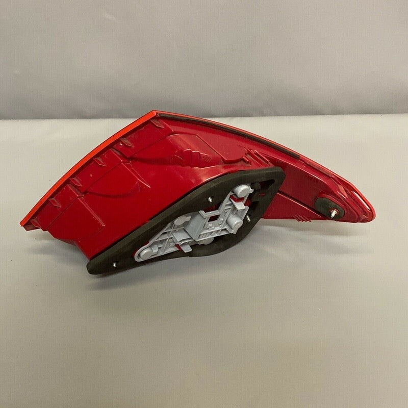 2048200164 MERCEDES BENZ C300 C350 TAIL LIGHT LEFT DRIVER SIDE 2008 2009 2010 SEDAN OEM