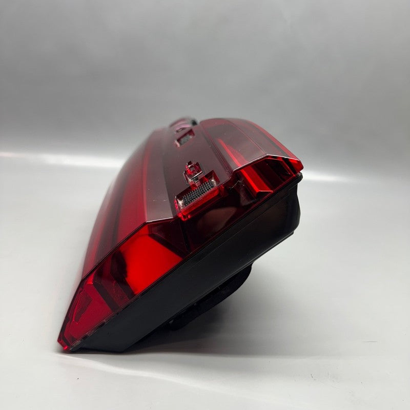 BMW X7 TAIL LIGHT INNER RIGHT PASSENGER 2019 2020 2021 2022 LED OEM 87