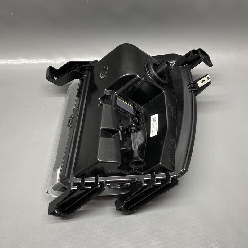1034327-00-C TESLA MODEL X FOG LIGHT RIGHT PASSENGER 2016 2017 18 2019 2020 OEM 1034327-00-C