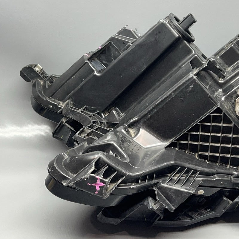 84664074 GMC TERRAIN HEADLIGHT RIGHT PASSENGER XENON 2018 2019 2020 2021 OEM 84664074