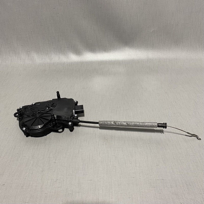 CPLA-404C10-AA RANGE ROVER L405 LIFTGATE LID ACTUATOR CPLA-404C10-AA 2013 2014 2015 OEM