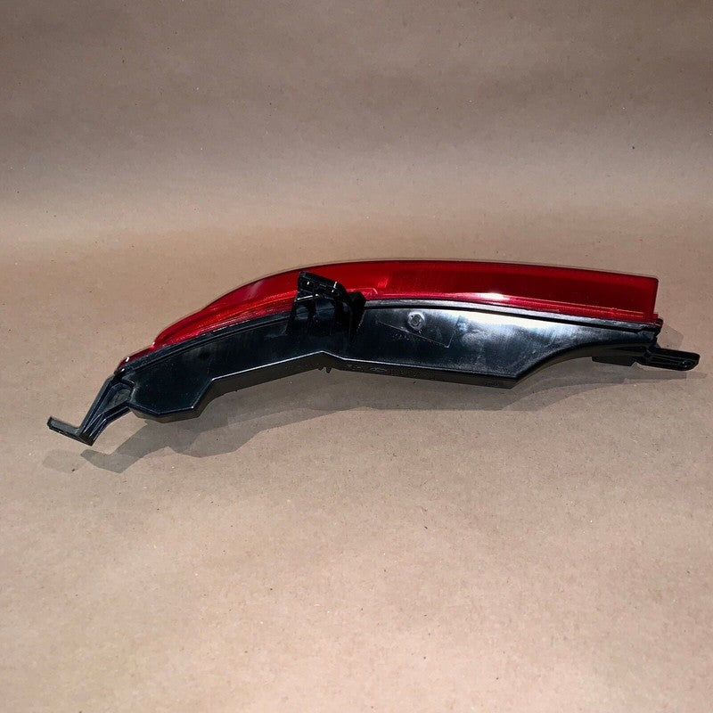 LAND ROVER DISCOVERY SPORT L550 TAIL LIGHT REAR BUMPER RIGHT 2015 2016