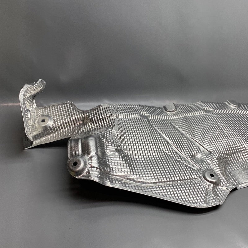 7P5825711A VOLKSWAGEN TOUAREG HEAT SHIELD REAR 7P5825711A 2011 2012 2013 2014 2015 2016 OEM
