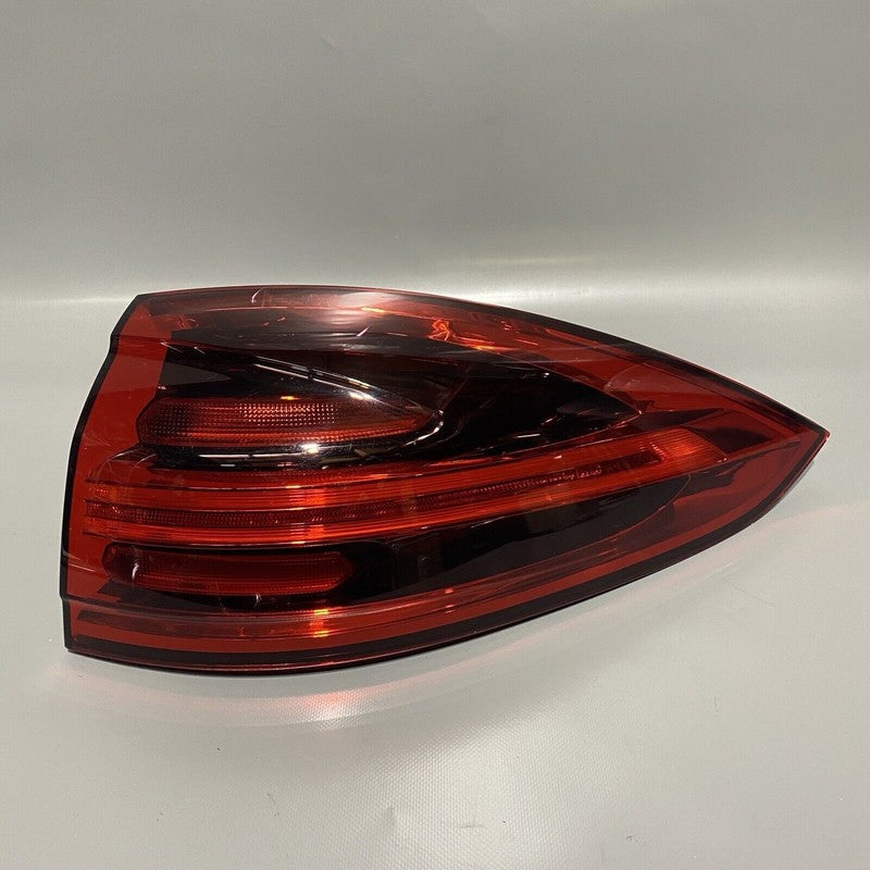 PORSCHE CAYENNE TAIL LIGHT RIGHT PASSENGER SIDE LED OEM 2015 2016 2017