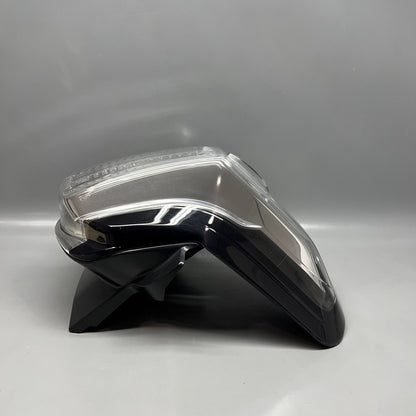 4 RUNNER TOYOTA 4 RUNNER TAIL LIGHT LEFT DRIVER 2017 18 19 20 21 22 23 2024 OEM