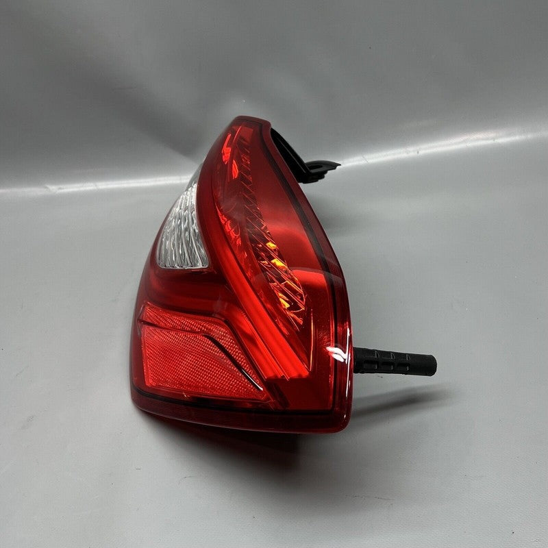 MASERATI GHIBLI TAIL LIGHT RIGHT PASSENGER 2014 15 16 17 2018 LED OEM 