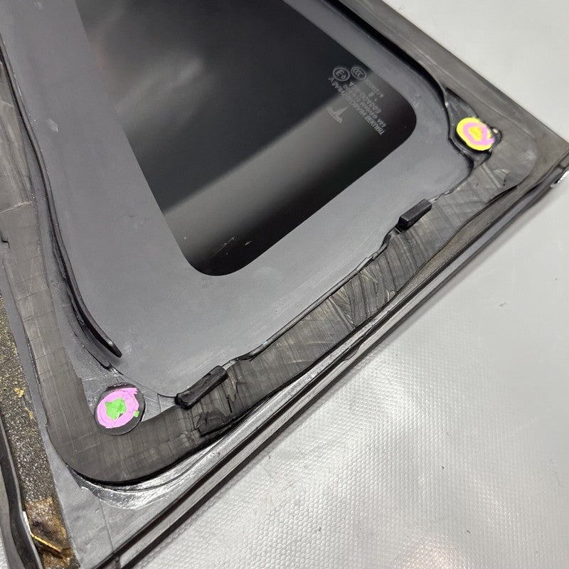 1034907 TESLA MODEL X QUARTER GLASS RIGHT REAR 2016 2017 2018 2019 2020 OEM 1034907