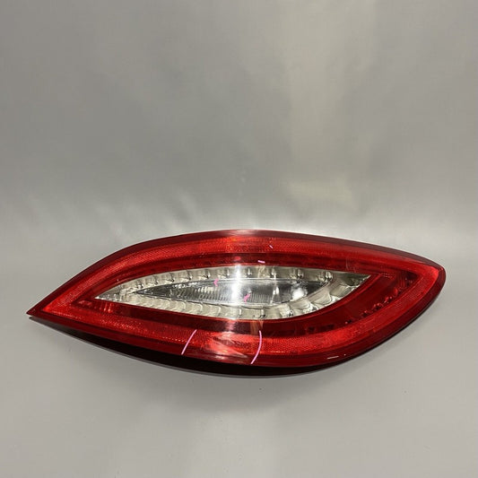 A2189060458 MERCEDES BENZ CLS550 TAIL LIGHT CLS63 RIGHT PASSENGER LED OEM 2012 2013 2014 