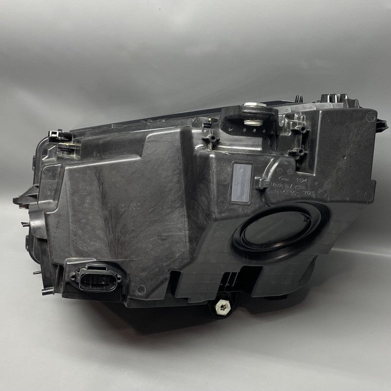 MERCEDES BENZ GLC300 HEADLIGHT RIGHT PASSENGER A2539067401 2020 2021 2