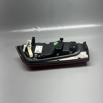 H7749508906 BMW M3 TAIL LIGHT INNER LEFT 330 M340 2019 2020 2021 OEM H7749508906 SEDAN