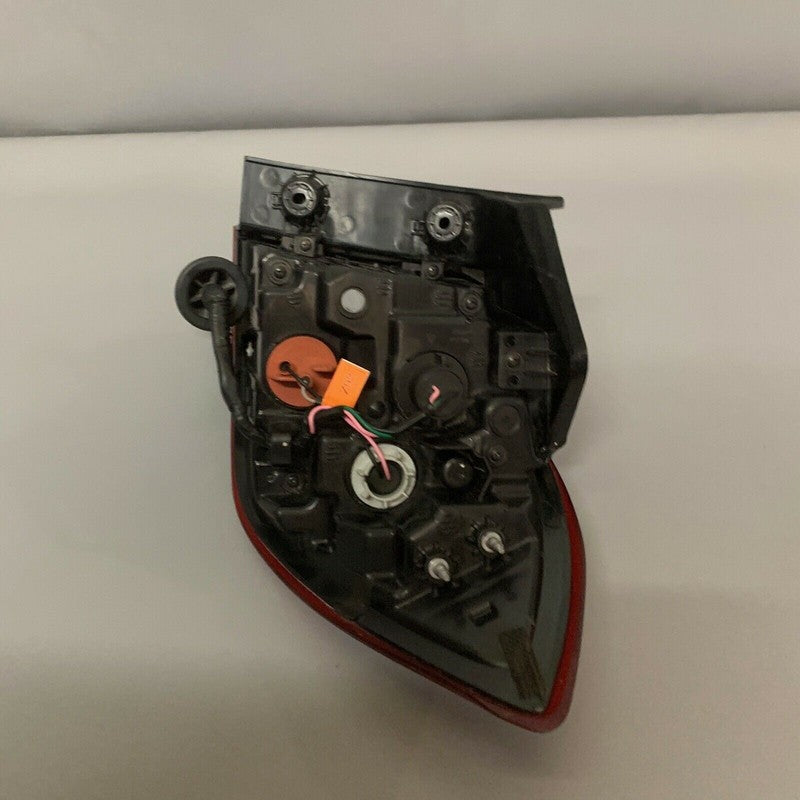92401-G30 HYUNDAI ELANTRA TAIL LIGHT LEFT DRIVER 92401-G30 2017 2018 OEM 92401-G30
