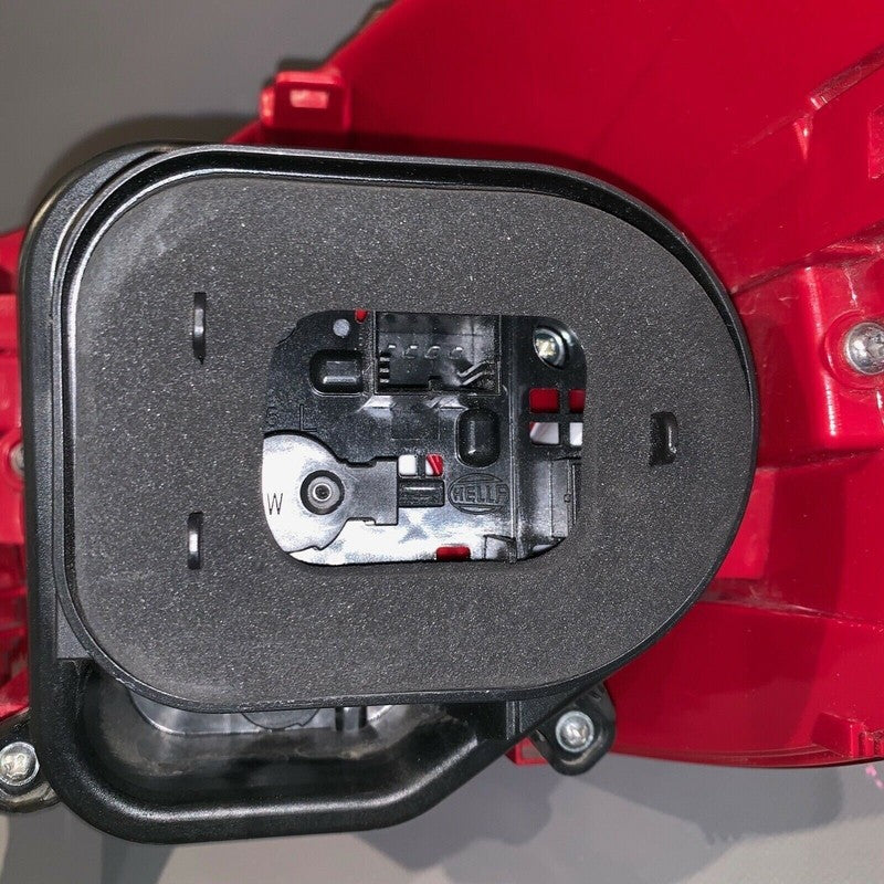 VOLKSWAGEN TIGUAN TAIL LIGHT LEFT DRIVER SIDE 2012 2013 2014 2015 2016