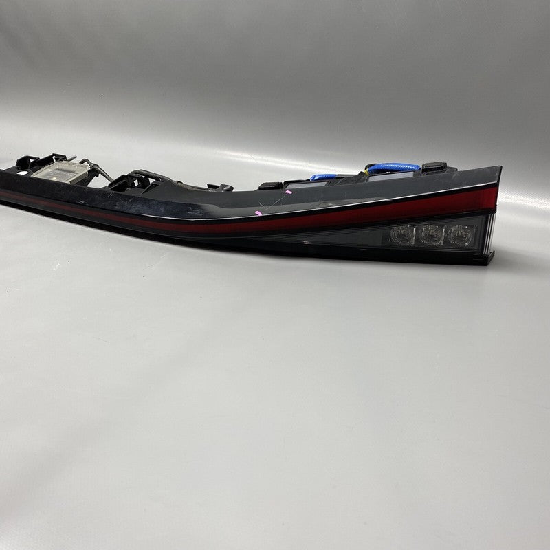 81550-53190 LEXUS IS300 REAR CENTER LIGHT IS350 2020 2021 2022 2023 OEM 81550-53190