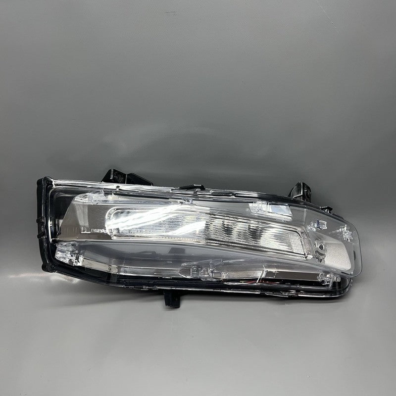 FORD MUSTANG FOG LIGHT RIGHT PASSENGER 2018 2019 2020 2021 2022 OEM