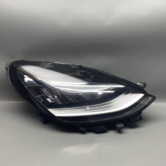 1077372-00-L TESLA MODEL 3 HEADLIGHT RIGHT PASSENGER LED 2017 2018 2019 2020 OEM 1077372-00-L