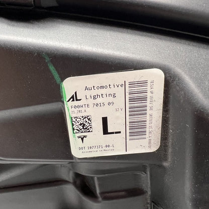 1077371-00-L TESLA MODEL 3 HEADLIGHT LEFT DRIVER LED 2017 2018 2019 2020 OEM 1077371-00-L