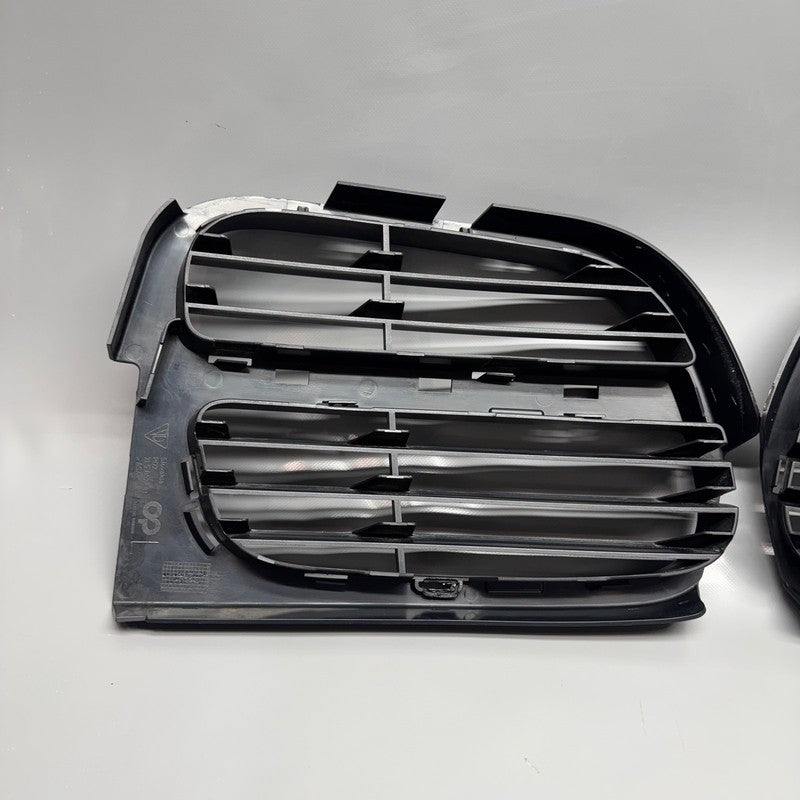 PORSCHE CAYENNE FRONT BUMPER LOWER AND SIDE GRILLES 2008 2009 2010 OEM