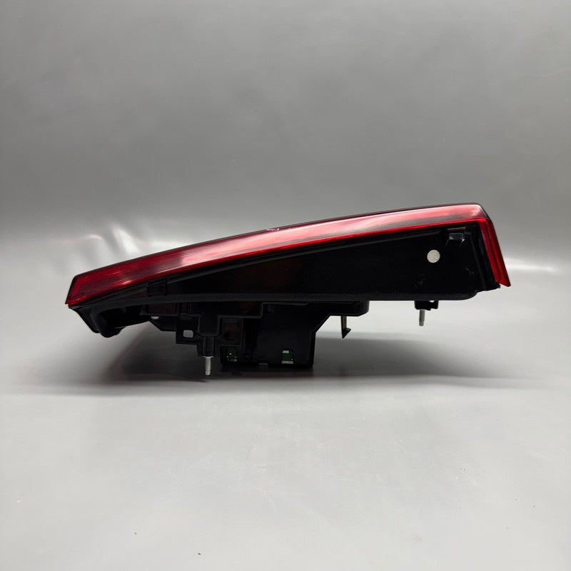 BMW X3M TAIL LIGHT INNER RIGHT PASSENGER 2018 2019 2020 2021 OEM 89853