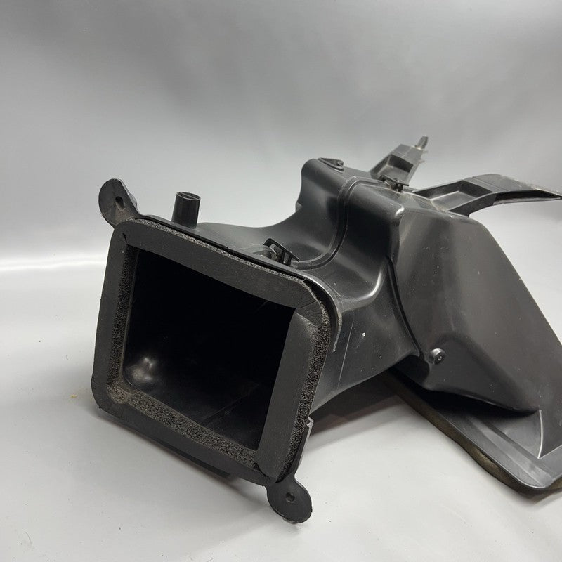 1509536-00-A TESLA MODEL Y AIR INTAKE DUCT 2020 2021 2022 2023 OEM 1509536-00-A