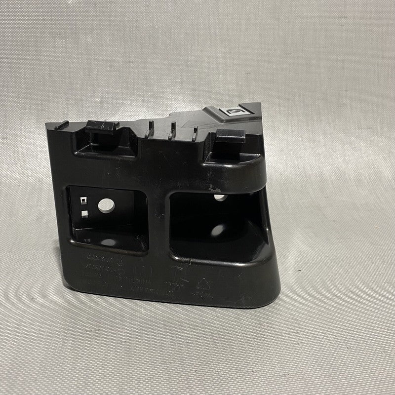 1494038-00-B TESLA MODEL Y TAIL LAMP BRACKET LEFT 1494038-00-B 2020 2021 2022 2023 OEM