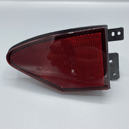 1022421-00-C TESLA MODEL S CHARGE DOOR REFLACTOR LIGHT RIGHT 2016 2017 2018 2019 2020 OEM