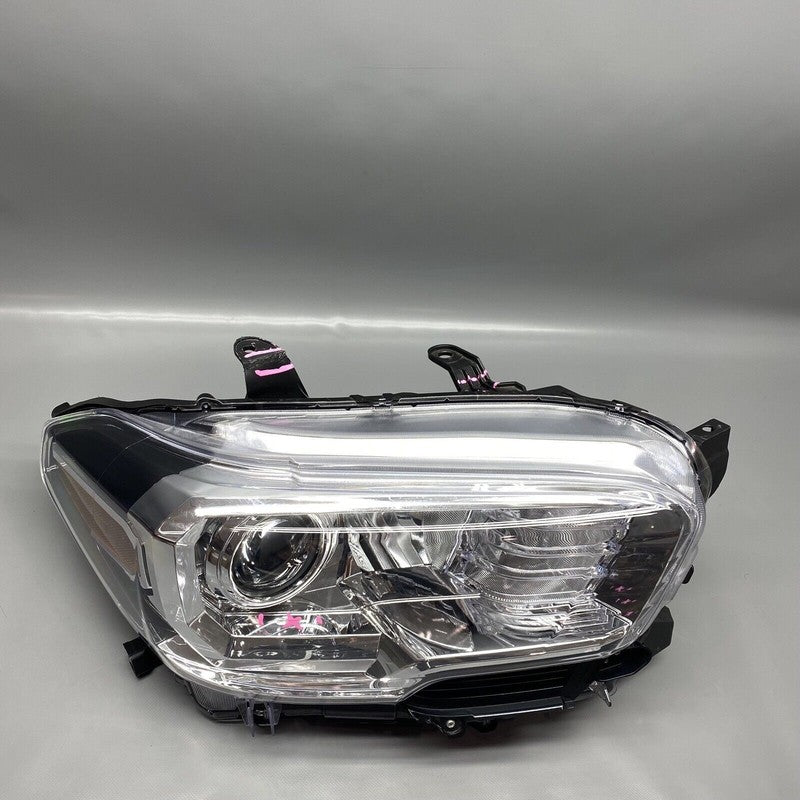 TOYOTA TACOMA HEADLIGHT RIGHT PASSENGER HALOGEN 2016 2017 2018 2019 2020 2021