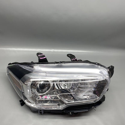 TOYOTA TACOMA HEADLIGHT RIGHT PASSENGER HALOGEN 2016 2017 2018 2019 2020 2021