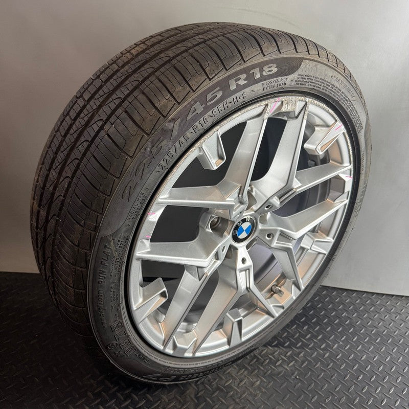 BMW 330i WHEEL RIM 18 INCH 2024 2025 OEM 5A7C687
