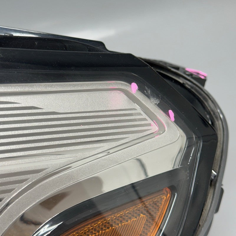 GMC TERRAIN HEADLIGHT LEFT DRIVER 2018 2019 2020 2021 XENON OEM 843556