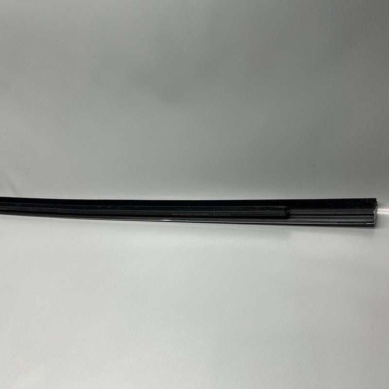 1032166-88-D TESLA MODEL X DOOR WINDOW MOLDING RIGHT FRONT 2016 17 18 19 2020 1032166-88-D