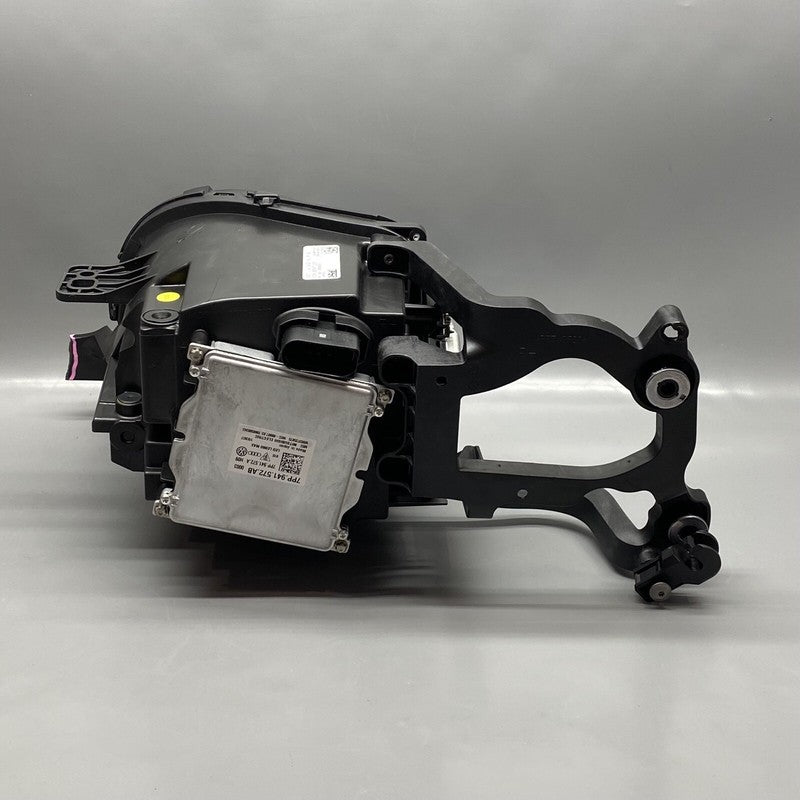 36A941006H BENTLEY BENTAYGA HEADLIGHT RIGHT PASSENGER 36A941006H LED 2017 2018 2019 OEM