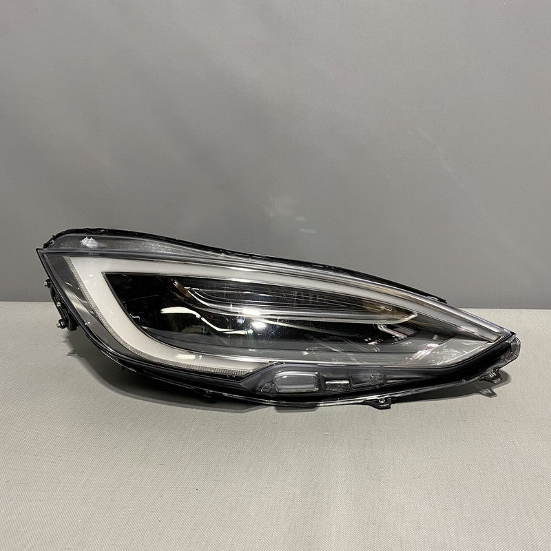 1053571-00-F TESLA MODEL S HEADLIGHT RIGHT PASSENGER LED OEM 2016 2017 2018 2019 2020 DAMAGED